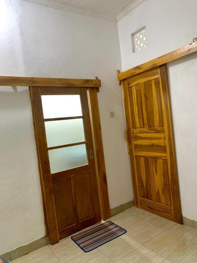 Penginapan Sedap Malam Lovina Exteriör bild