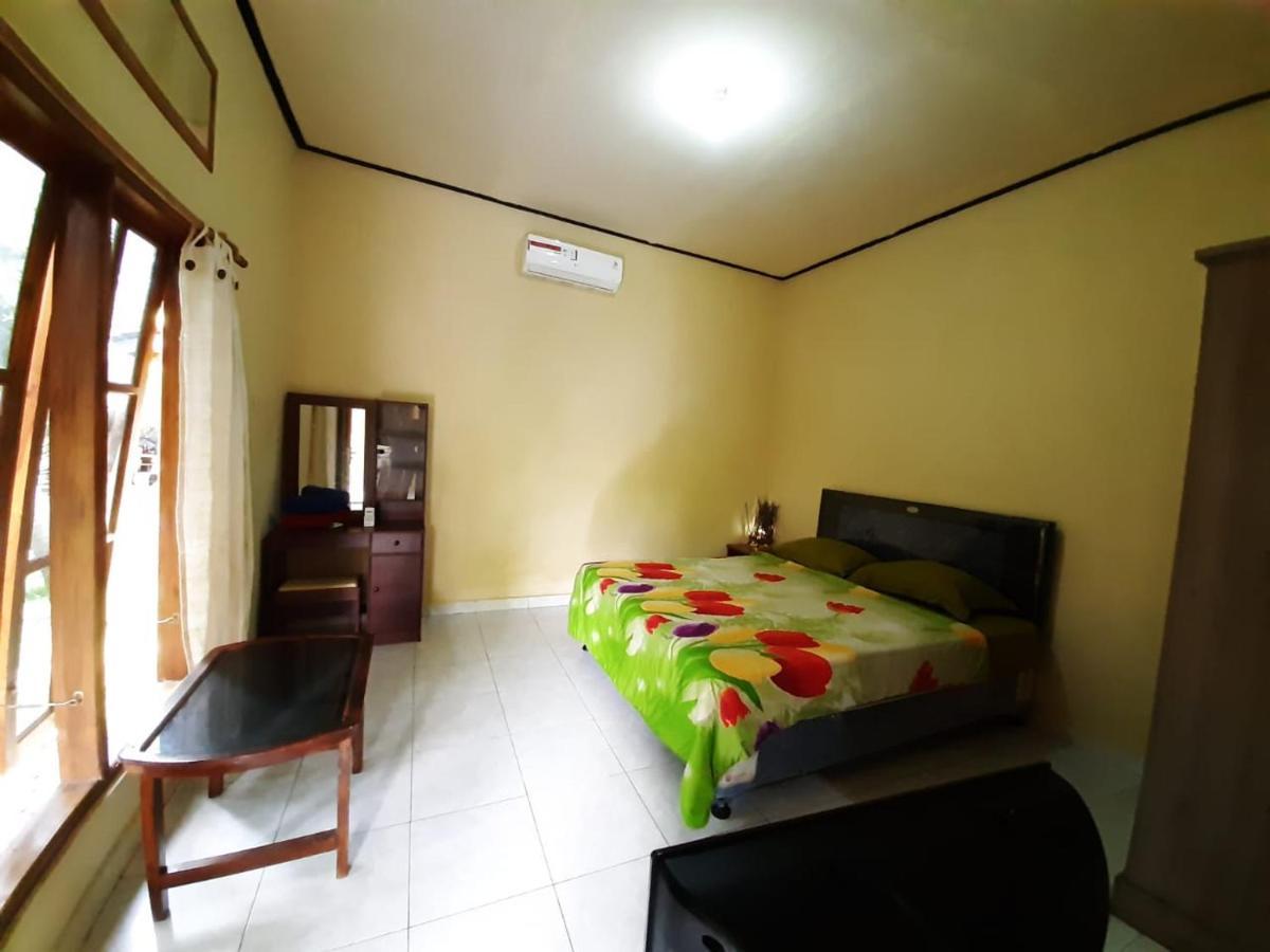 Penginapan Sedap Malam Lovina Exteriör bild